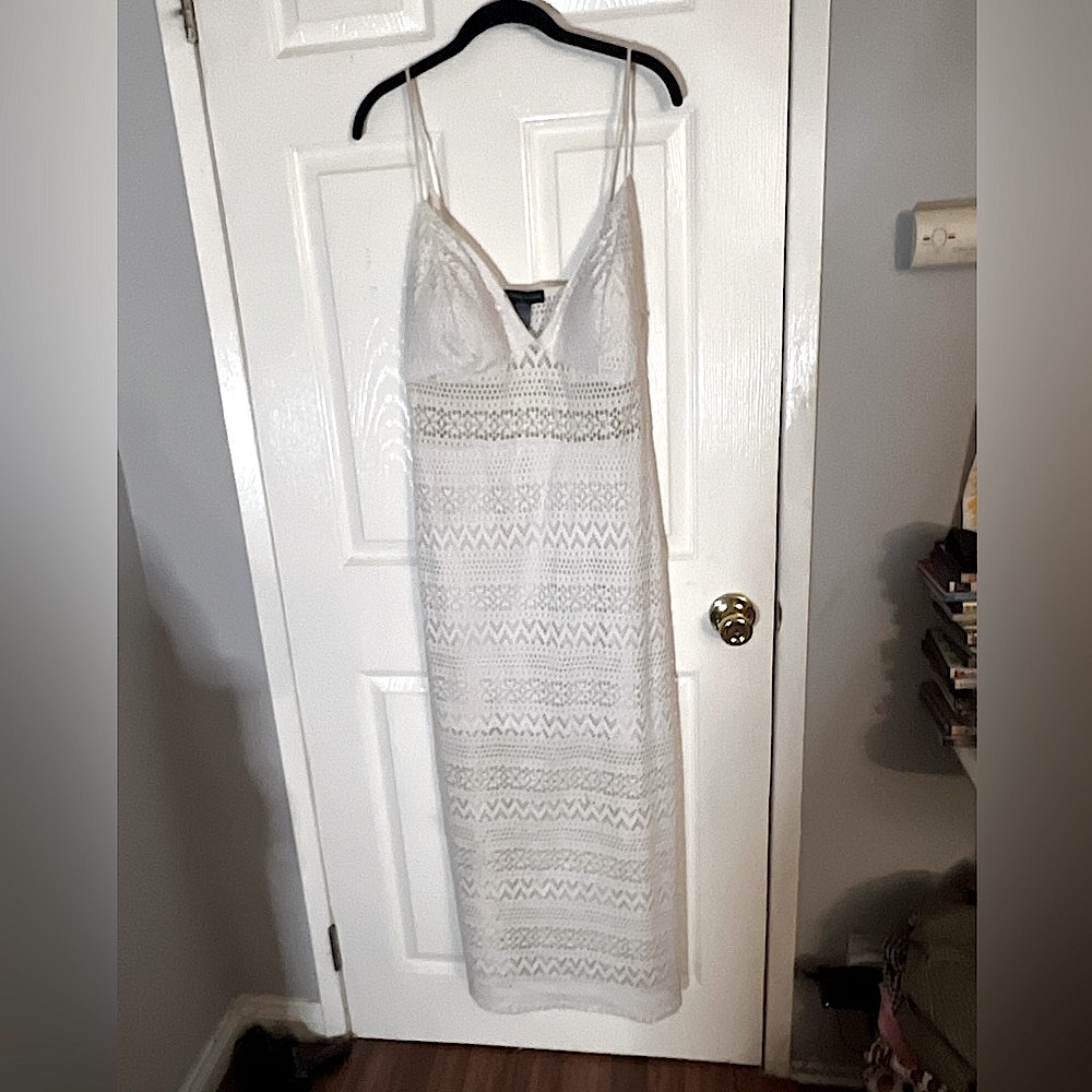 White Lace Spaghetti Strap Paneled Maxi Dress